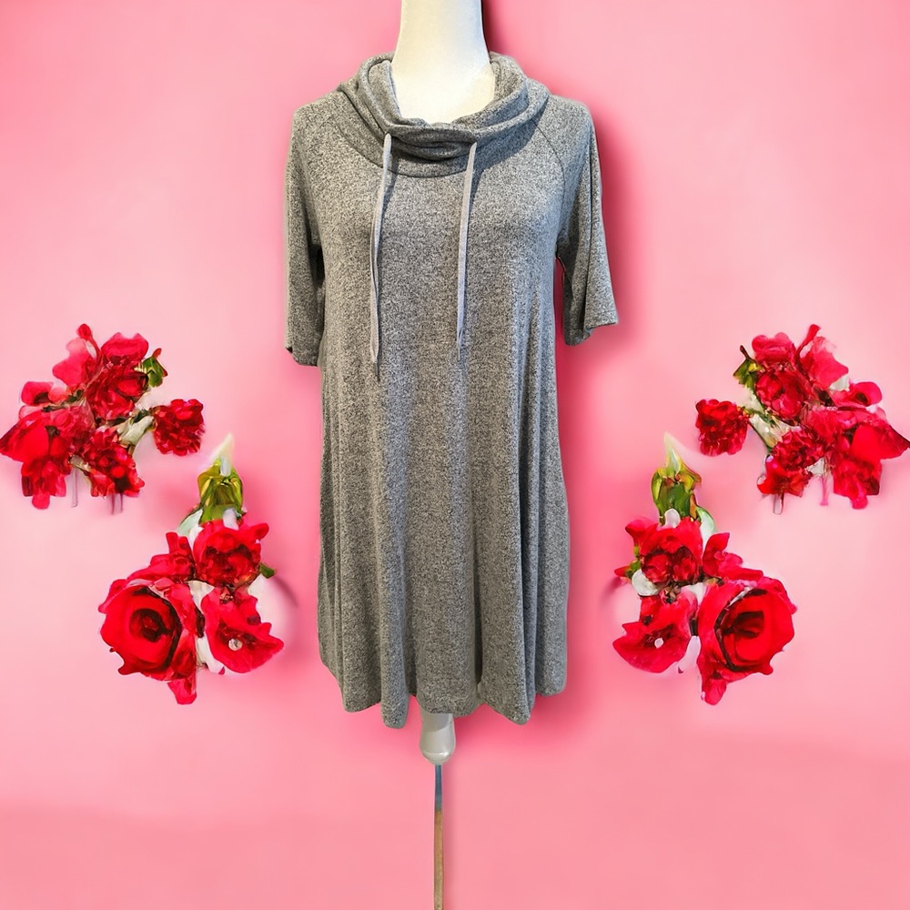 Like new cozy Lou&Grey tunic/dress, size S